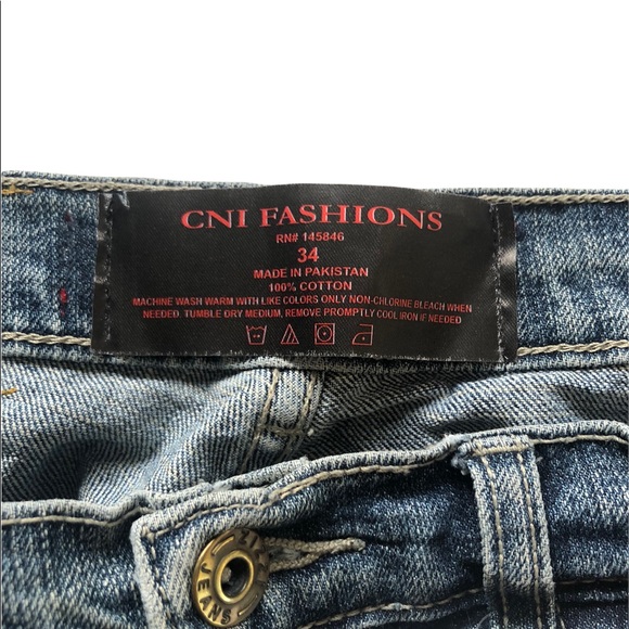 CNI Fashion Classic Wash High Waisted Denim Jean Shorts - Picture 3 of 7